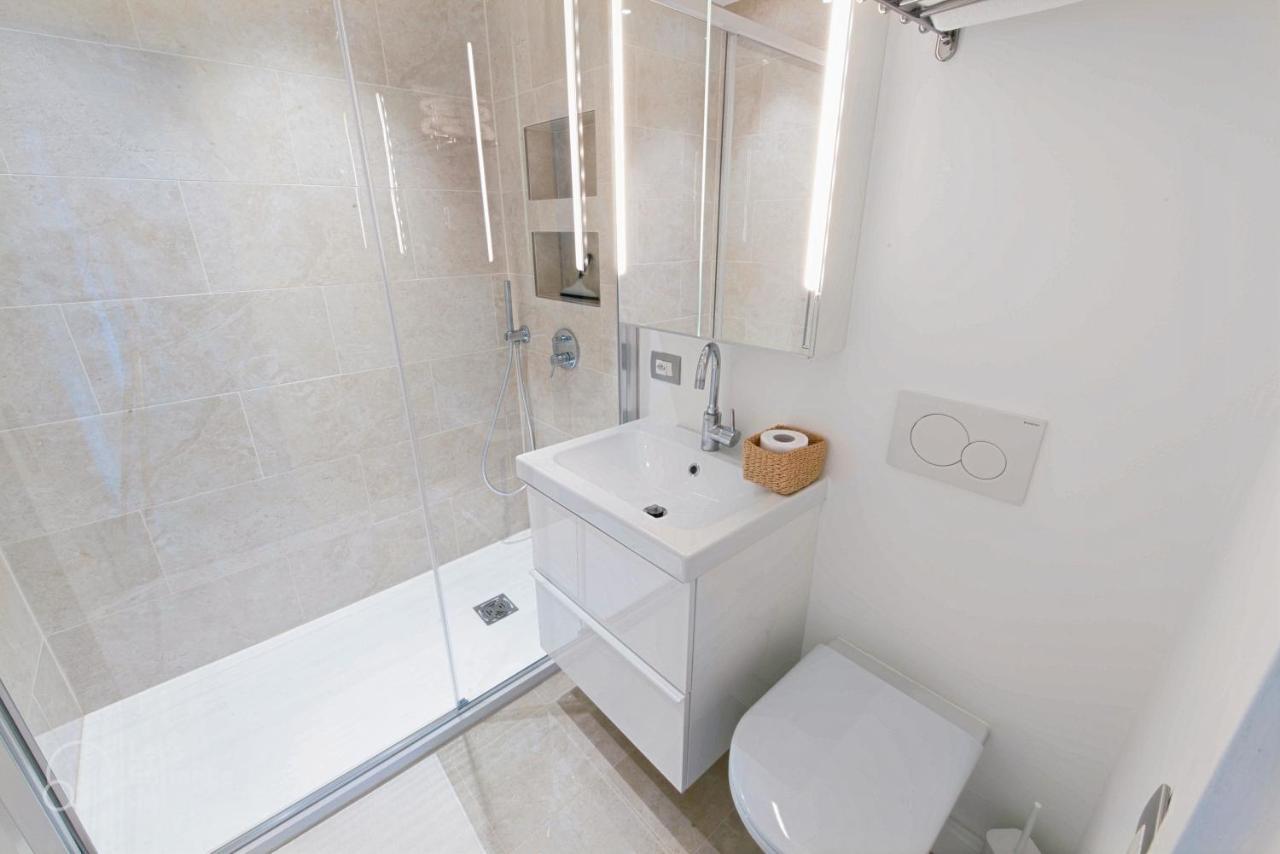 Lakeview Panorama Penthouse With Washer & Dryer Лугано Экстерьер фото